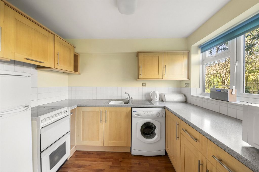 Property photo 2 of 17 Picture No. 01