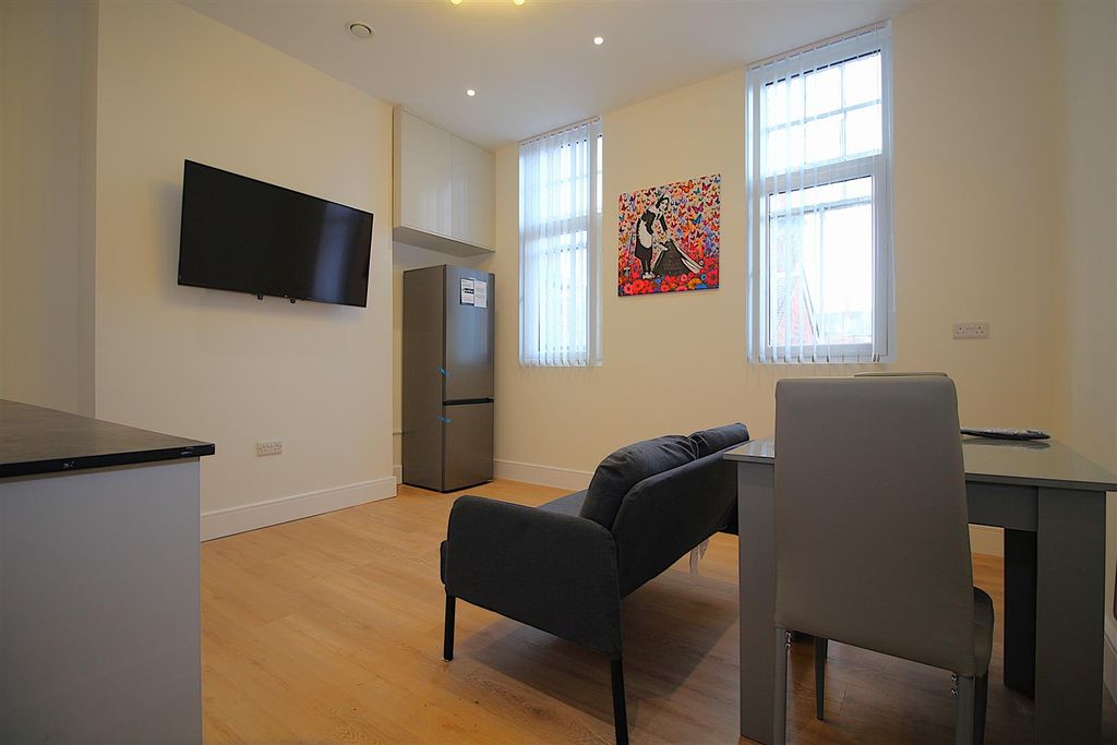Property photo 3 of 11 Img_8810.Jpg