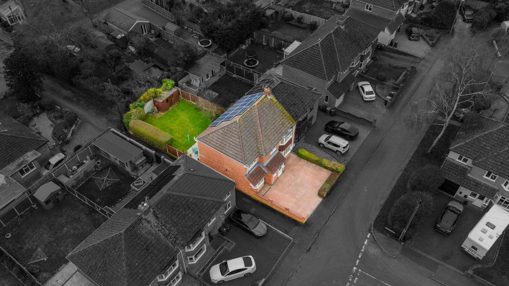 Property photo 3 of 48