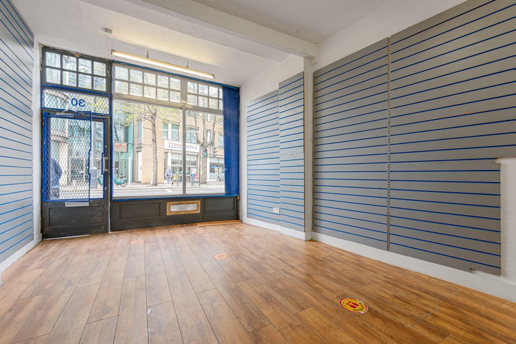 Property photo 3 of 11 Caledonian Road 31-003