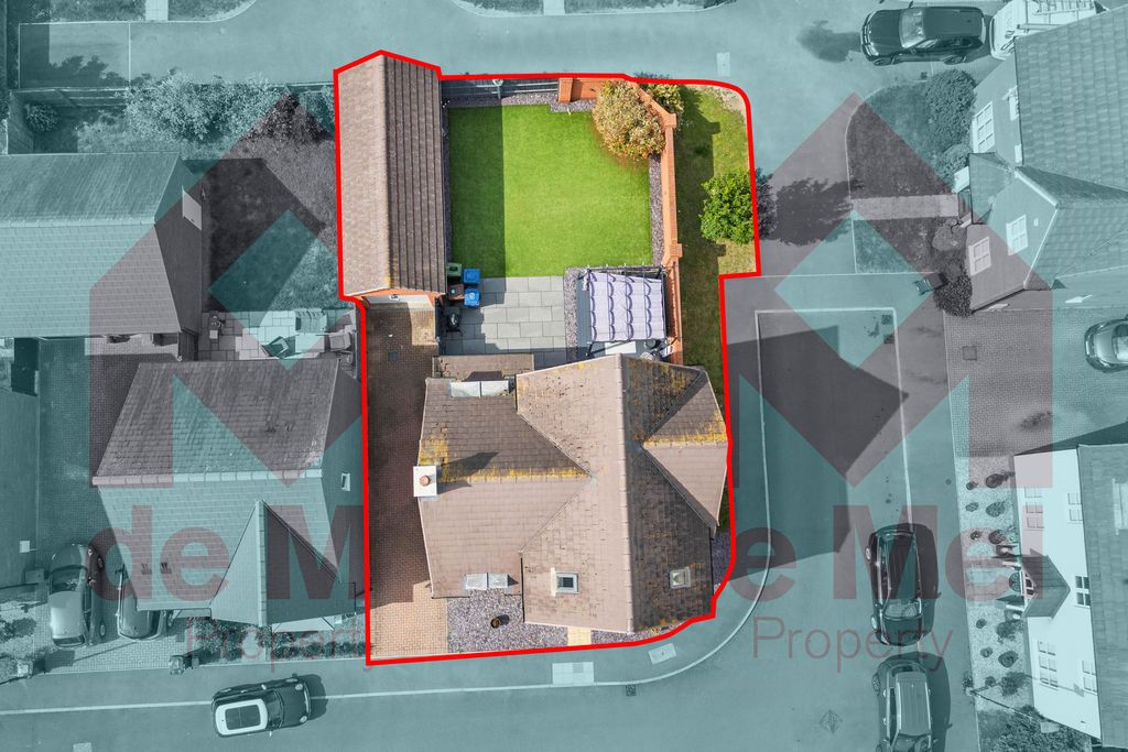 Property photo 3 of 19 Photo 2