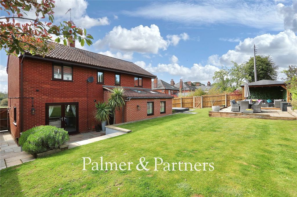 Property photo 3 of 43 Picture No. 03