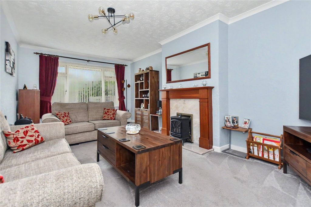 Property photo 2 of 29 Picture No. 13