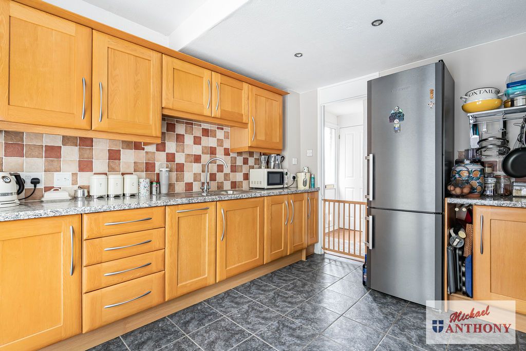 Property photo 3 of 11 Photo 9