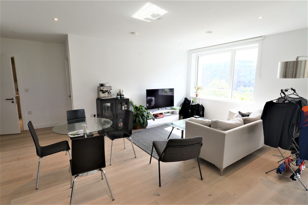 Property photo 3 of 9