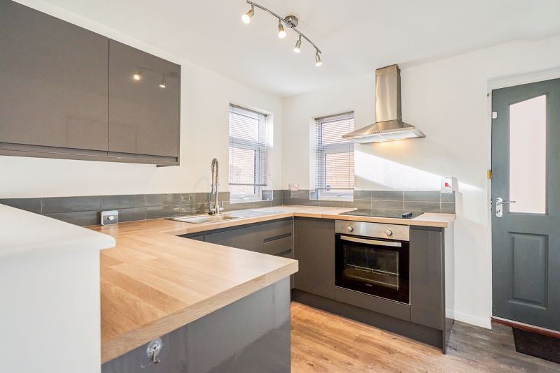 Property photo 3 of 41 Photo 31