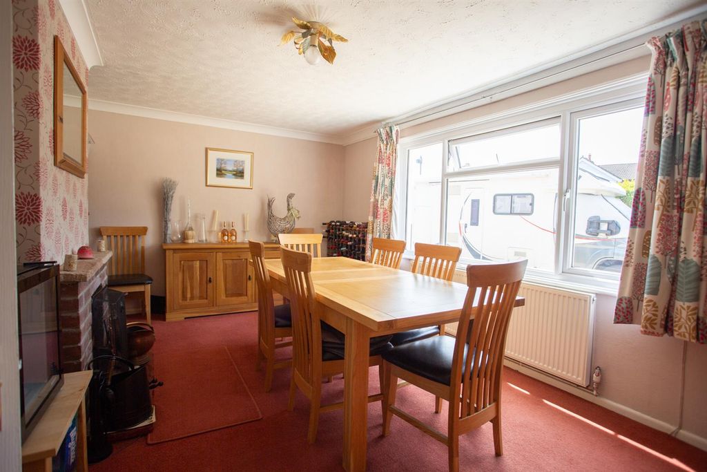 Property photo 3 of 23 Derb8734.Jpg