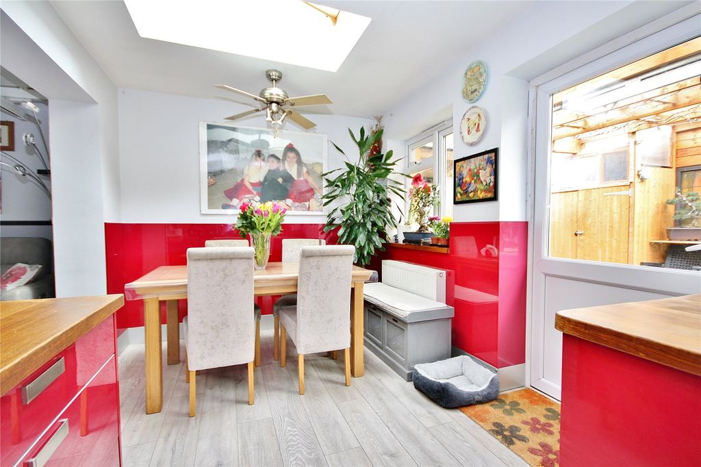 Property photo 3 of 13 Picture 3