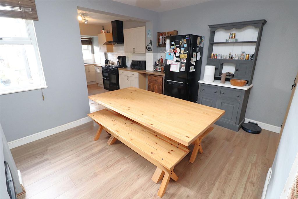 Property photo 3 of 17 Img_8155.Jpg