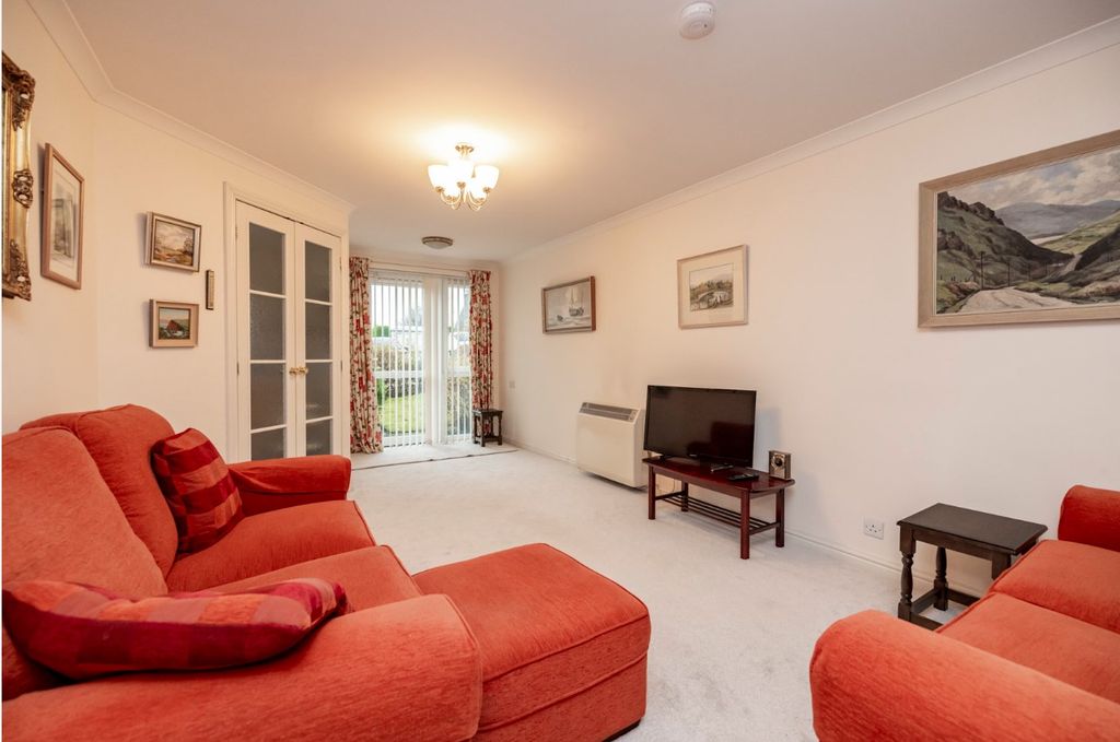 Property photo 2 of 8 2