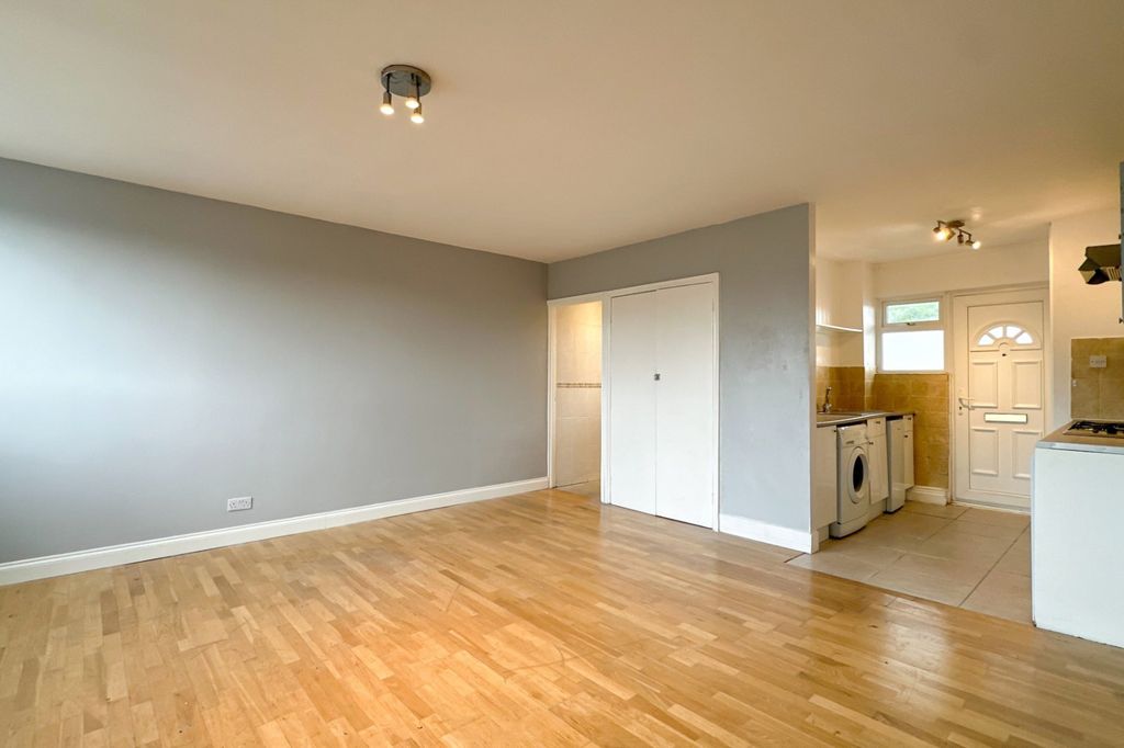 Property photo 1 of 14 Picture No. 18