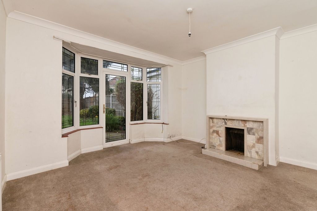 Property photo 3 of 19 Reception Room