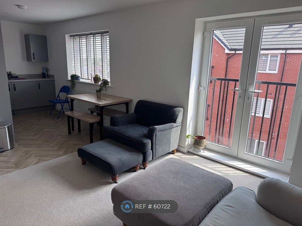 Property photo 3 of 29 Lounge & Balcony Doors