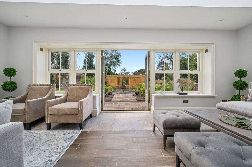 Property photo 3 of 52 Picture 3