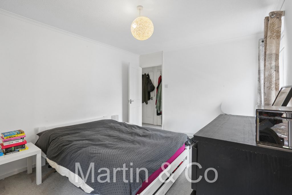 Property photo 3 of 12 1780789971 - 43 St Clair's Road, Cr0 - 3