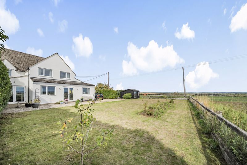 Property photo 3 of 16 Photo 2