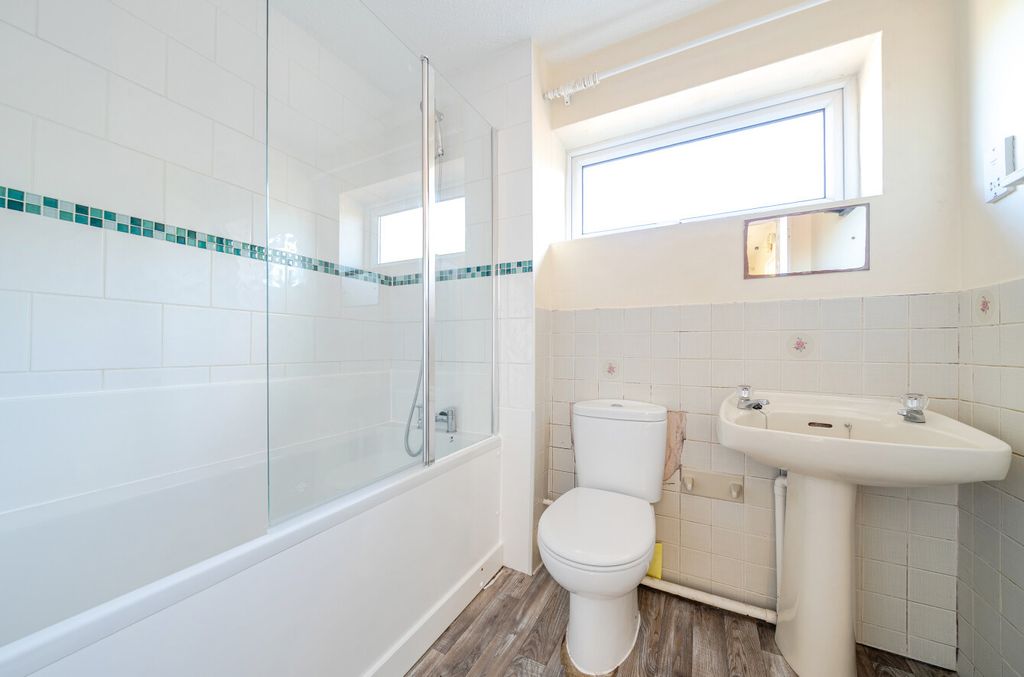 Property photo 3 of 16 1356262-16-68c935...