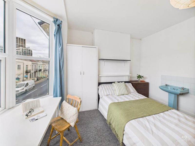 Property photo 2 of 13 Bedroom