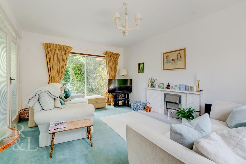 Property photo 3 of 23 Batched (25).Jpg