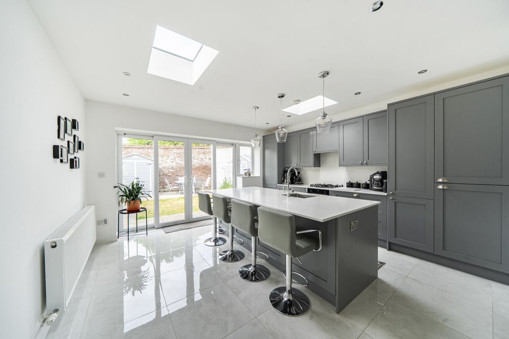 Property photo 3 of 17 1456447-4-69Fb6E9...