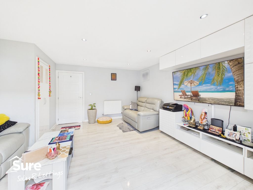 Property photo 3 of 30 5153946