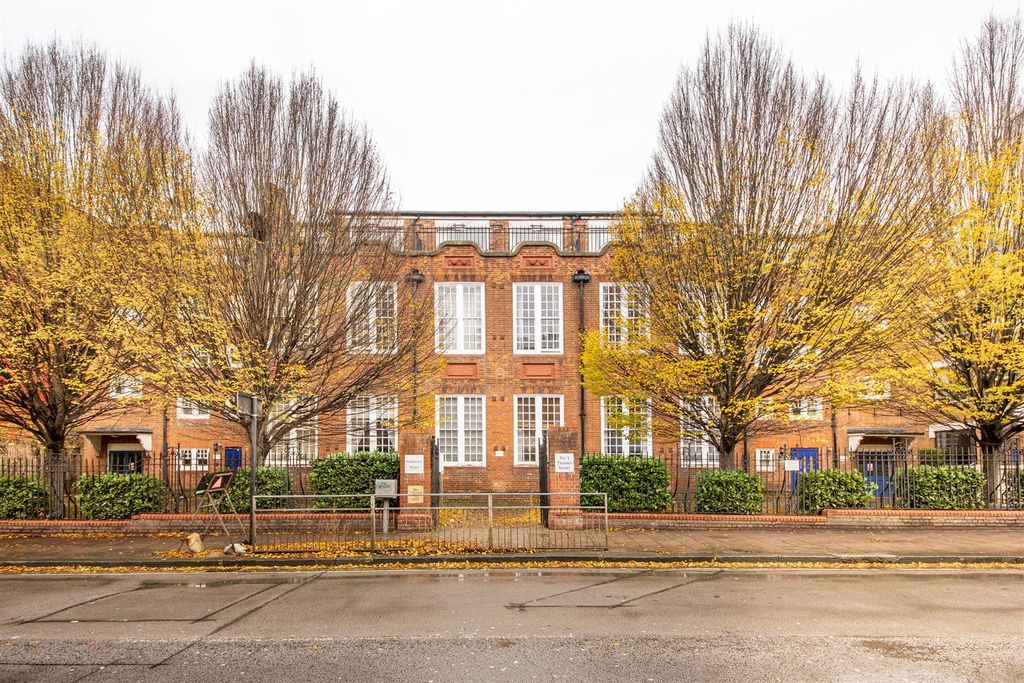 Property photo 1 of 12 Em1A9593.Jpg