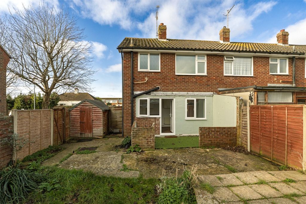 Property photo 2 of 17 Picture No. 15