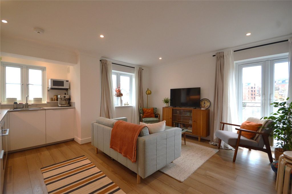 Property photo 3 of 10 Picture No. 16