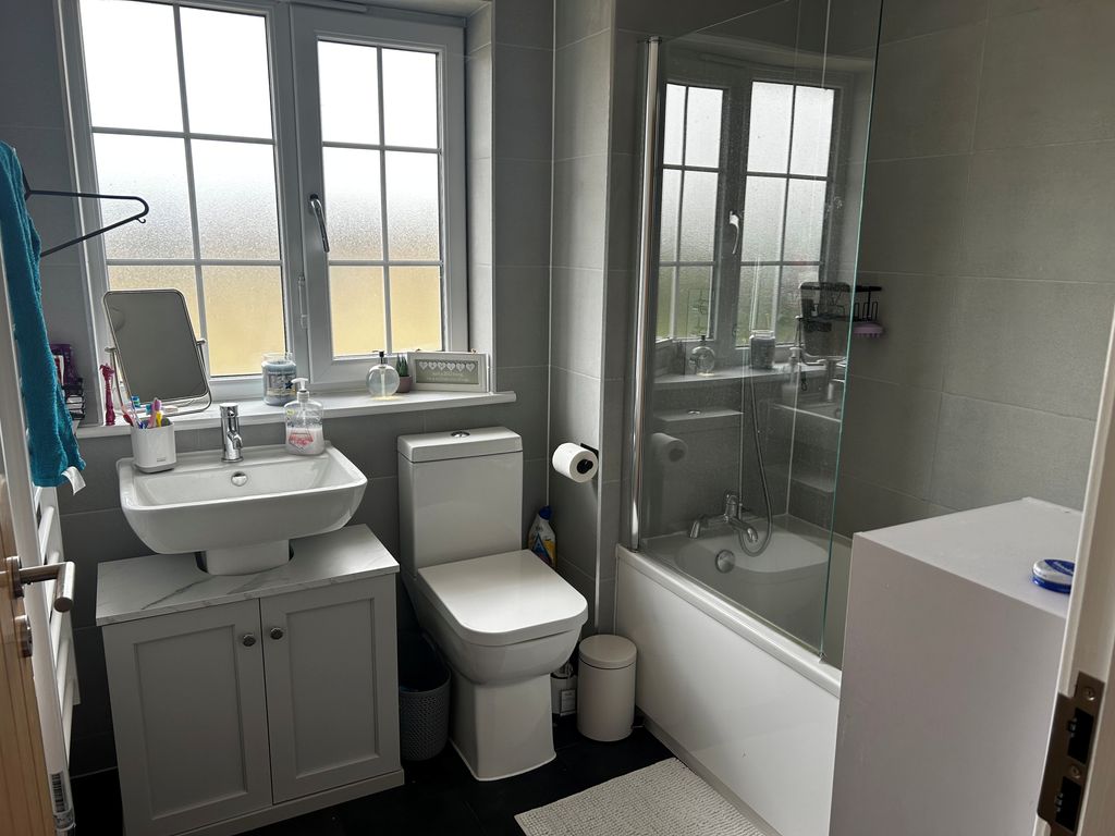 Property photo 2 of 5 Bathroom