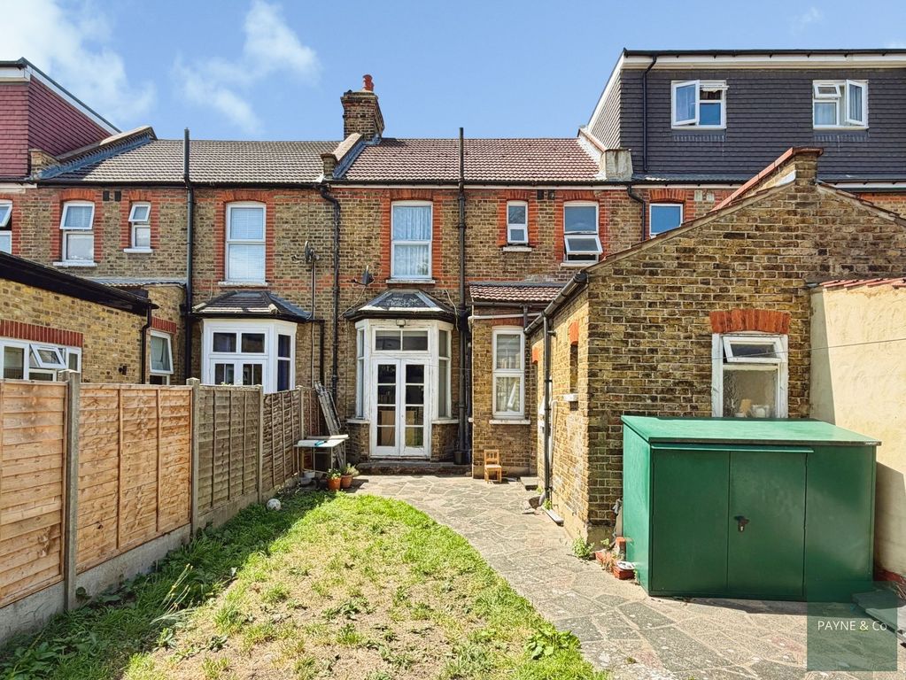 Property photo 2 of 18