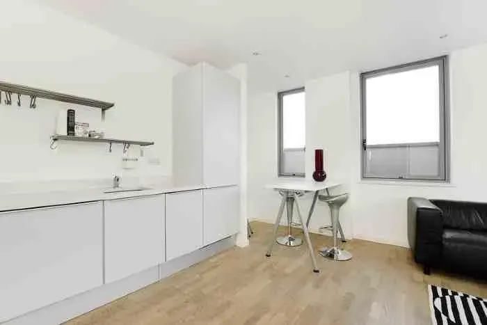 Property photo 3 of 9