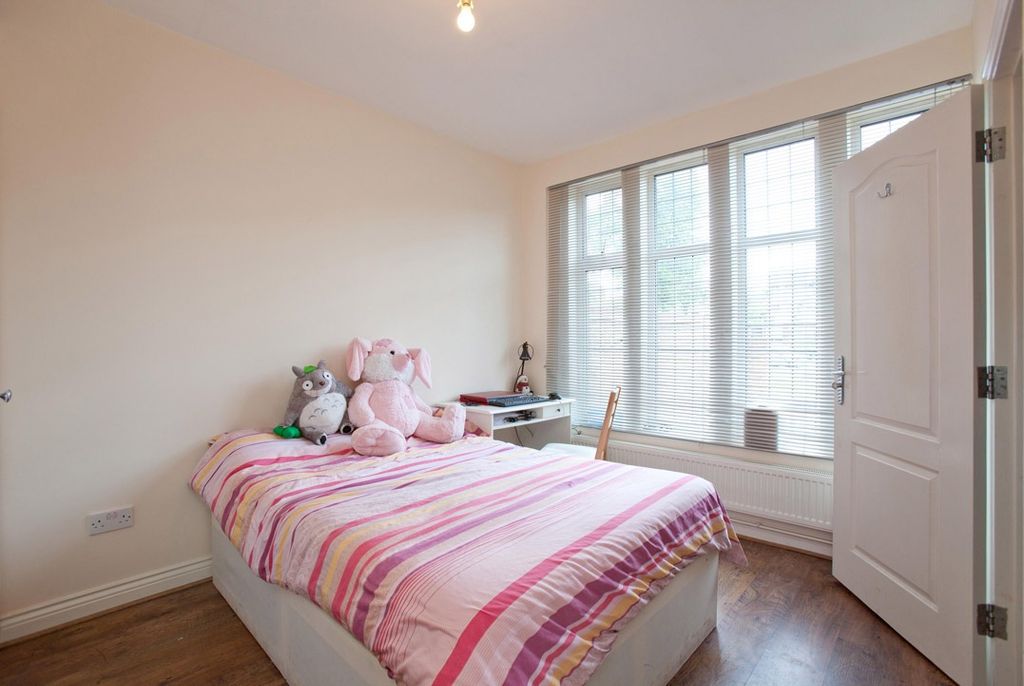 Property photo 3 of 6 3509823