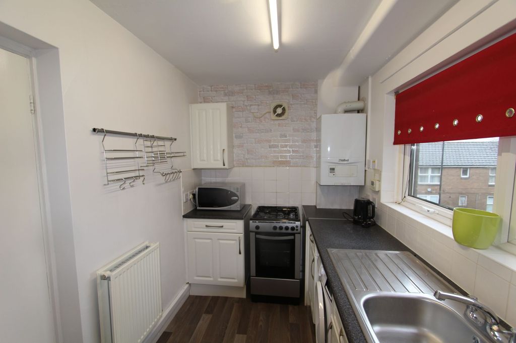 Property photo 3 of 21