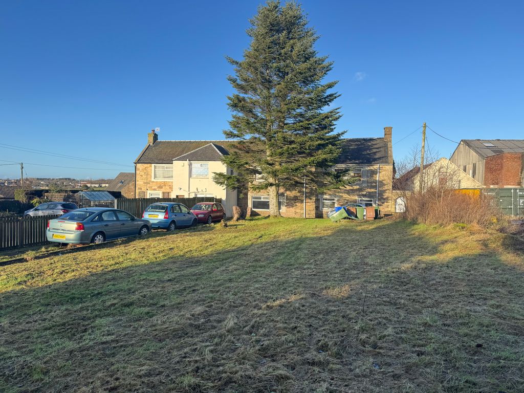 Property photo 1 of 5 1