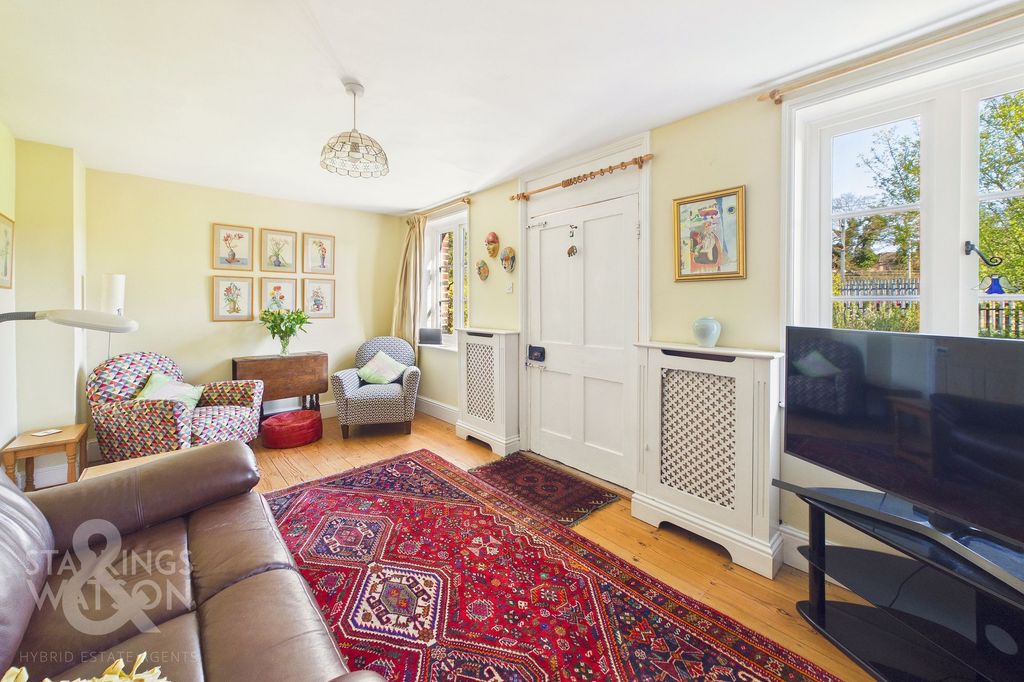 Property photo 2 of 24