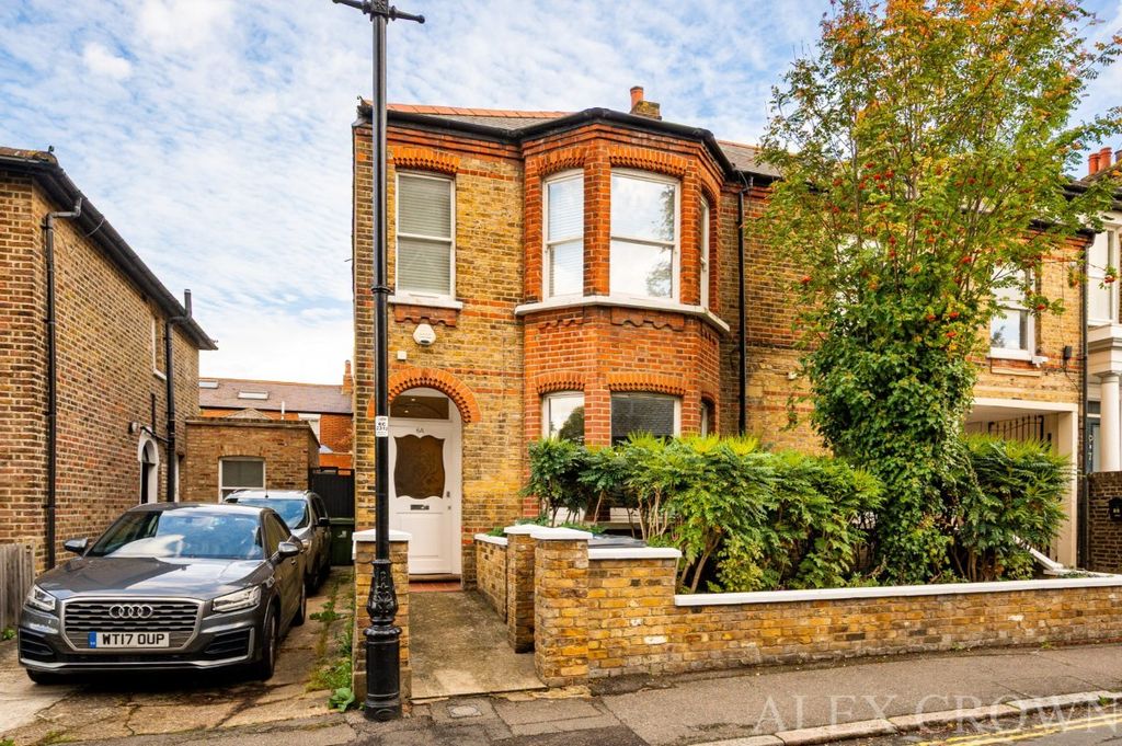 Property photo 1 of 12