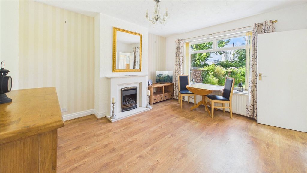Property photo 3 of 10 Picture No. 15
