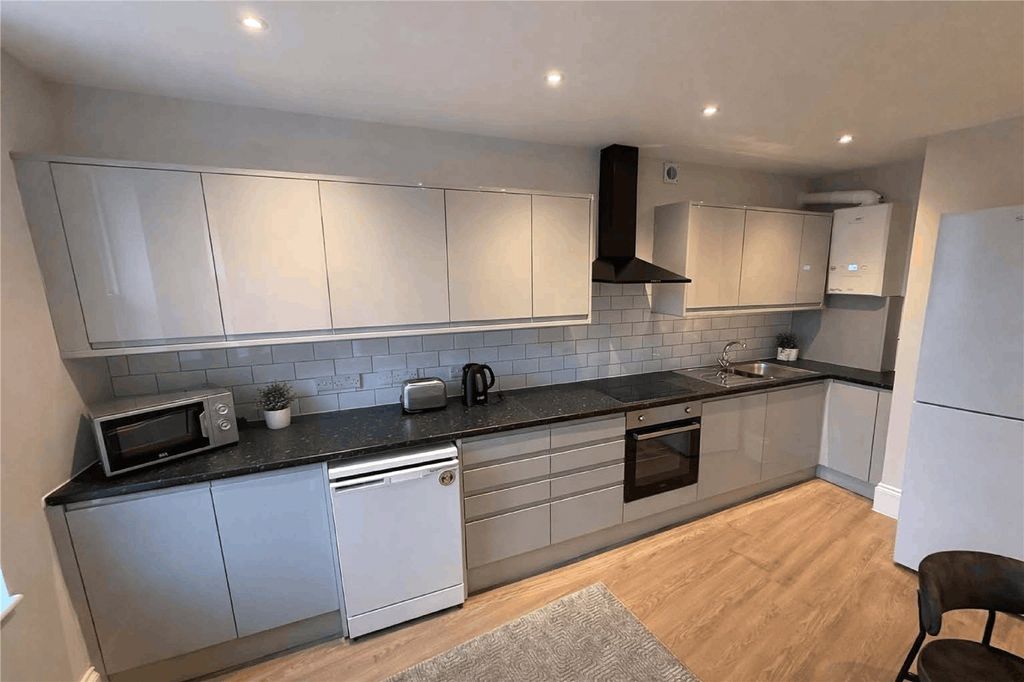 Property photo 1 of 13 Picture No. 05