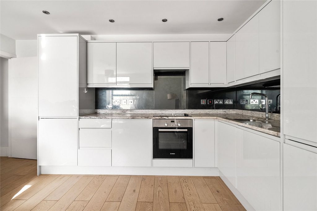 Property photo 2 of 22 Picture No. 03