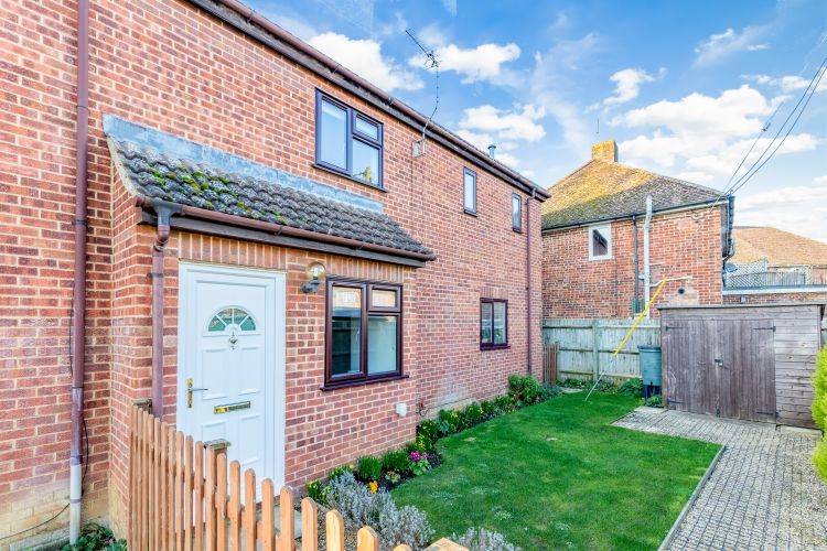 Property photo 1 of 8 274255