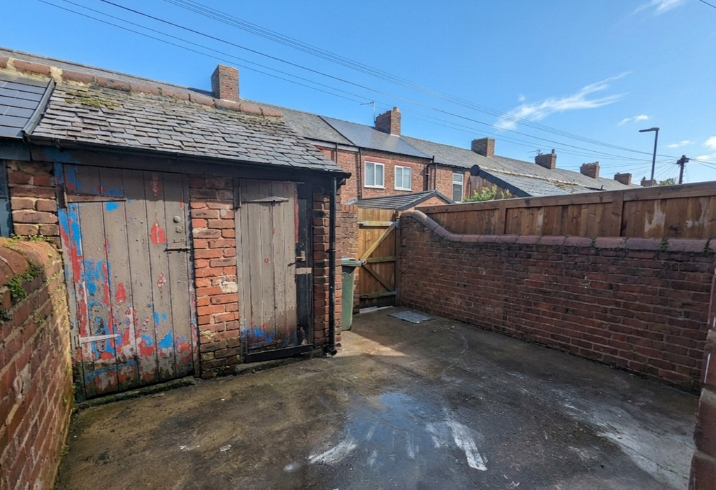 Property photo 2 of 19