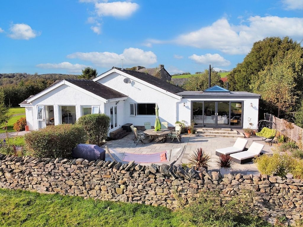 Property photo 1 of 39