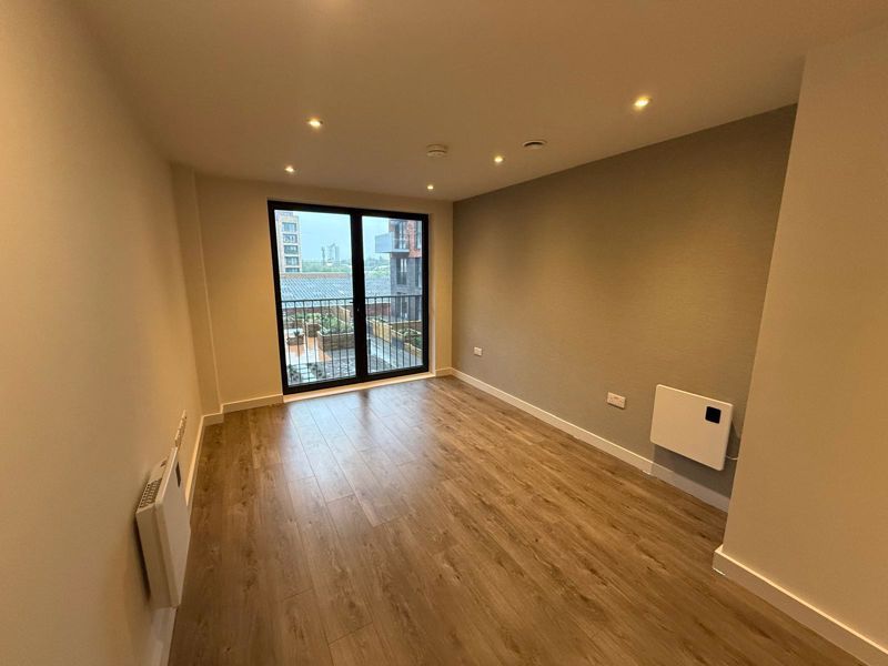 Property photo 3 of 18 Photo 4