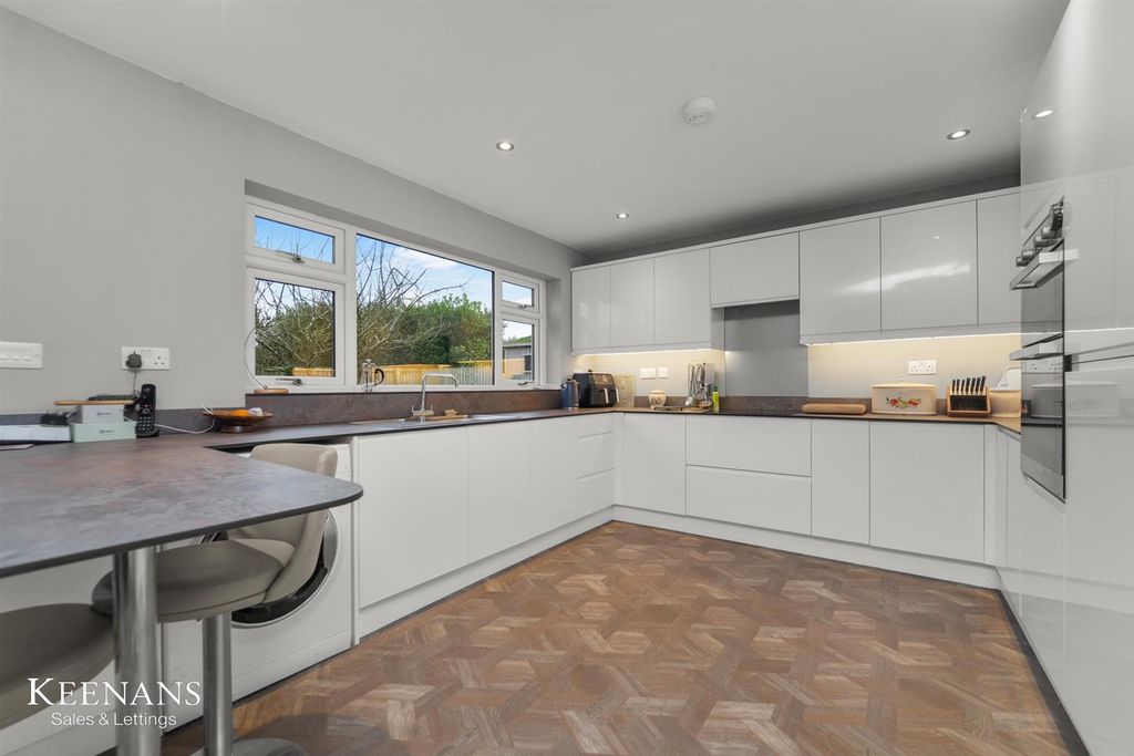 Property photo 3 of 24 3.Jpg