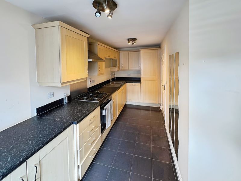 Property photo 2 of 14 Kitchen