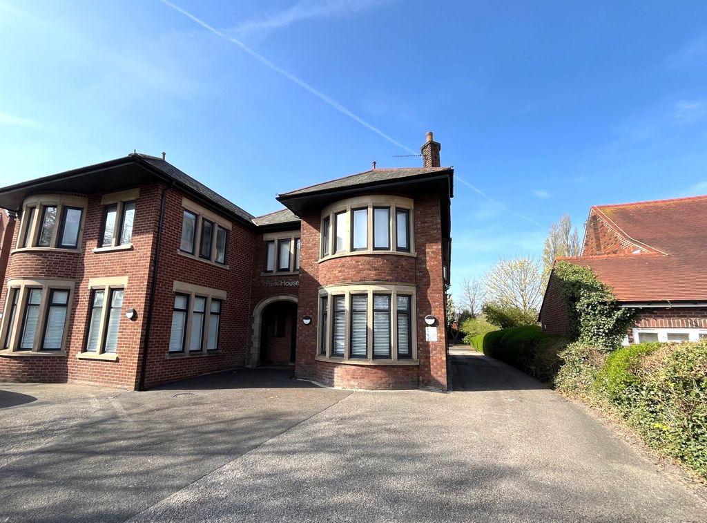 Property photo 1 of 12 1G
