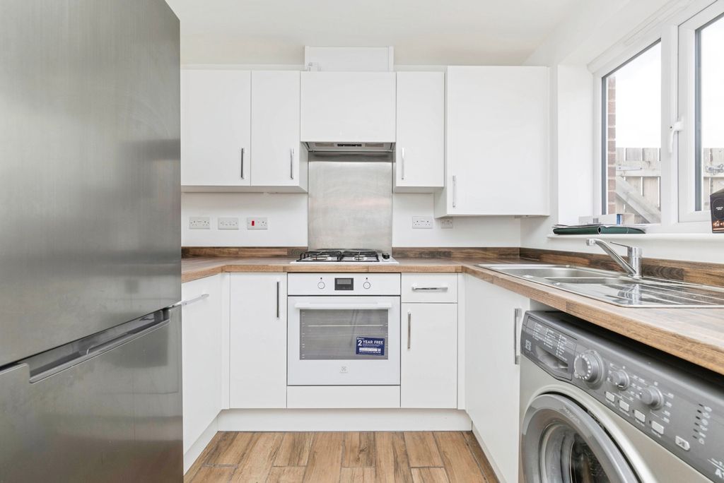 Property photo 3 of 14 Pbox-Img.Jpg