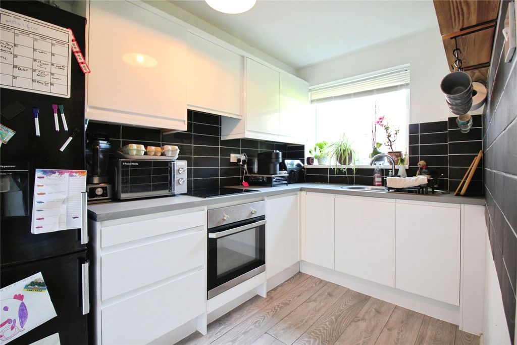 Property photo 3 of 5 Picture No. 07