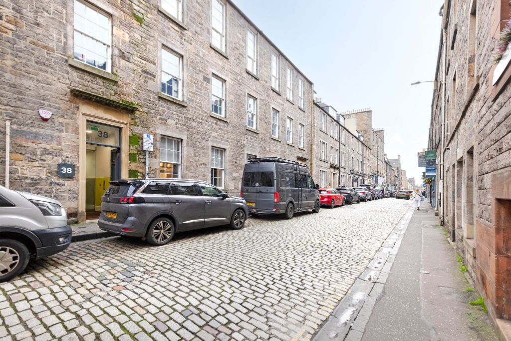 Property photo 1 of 26