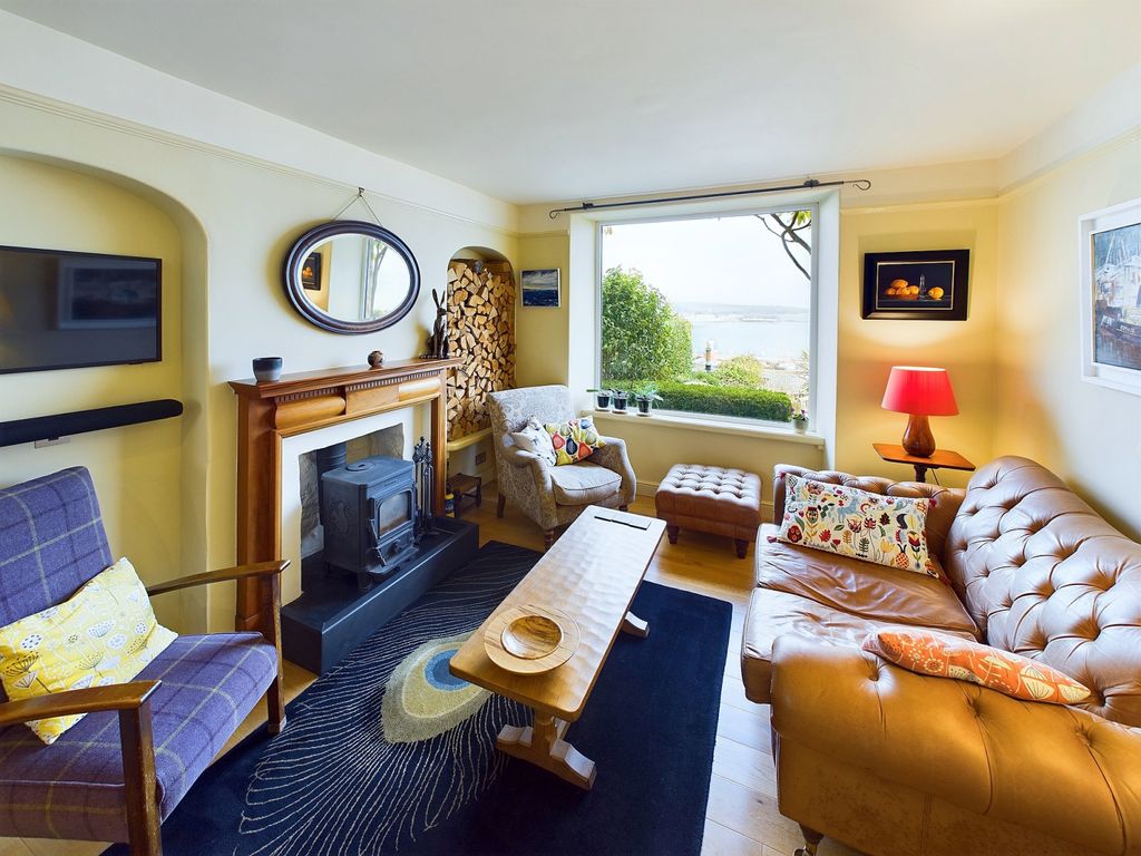 Property photo 3 of 30 Gallery